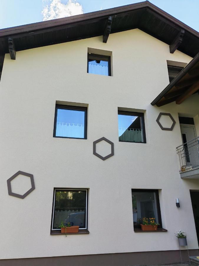 Pension Hexagon Spittal an der Drau Exterior foto